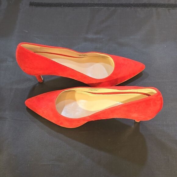 BRAND NEW ESSEX LANE SUEDE EL-DENY POINTED TOE LOW HEEL SLIP-ON PUMP - Picture 8 of 16